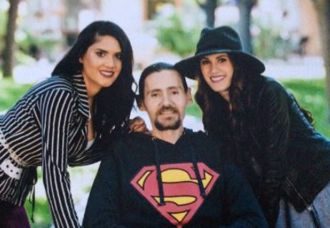 Deanna Burditt daughters Marrisa and Ciana Tomaino with their late father